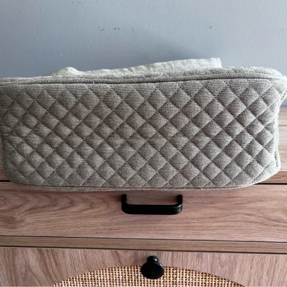 Bella Taylor Gray Quilted Shoulder Bag - Picture 6 of 8